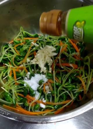 Refreshing Black Bean Sprouts recipe