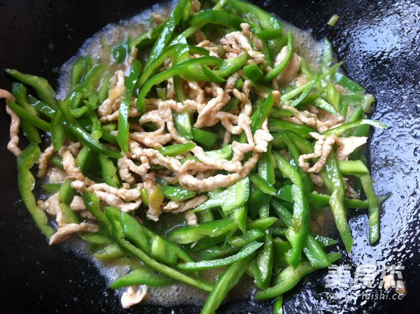 Stir-fried Shredded Pork with Hot Pepper recipe