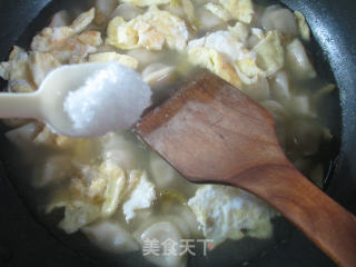 Shredded Mustard Egg Dumplings recipe