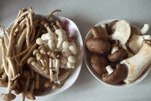 Mushroom with Red Oil recipe