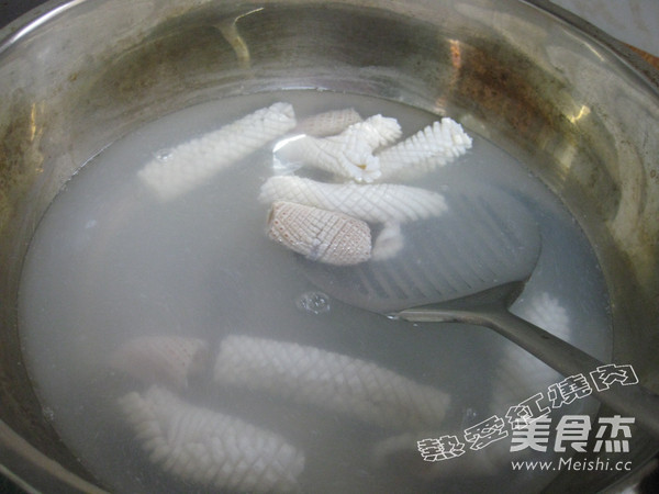 Sea Cucumber Squid Roll recipe