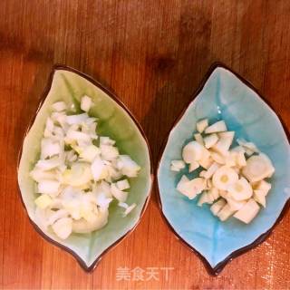 Scrambled Eggs with Tomato and Cucumber recipe