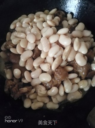 Braised Kidney Beans with Trotter recipe