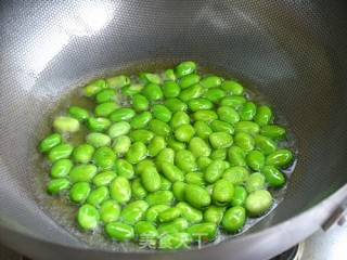 The Grains are Crispy-eggs and Broad Beans recipe