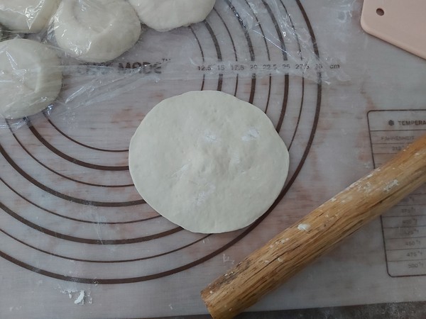 Pork Buns with Cabbage Vermicelli recipe