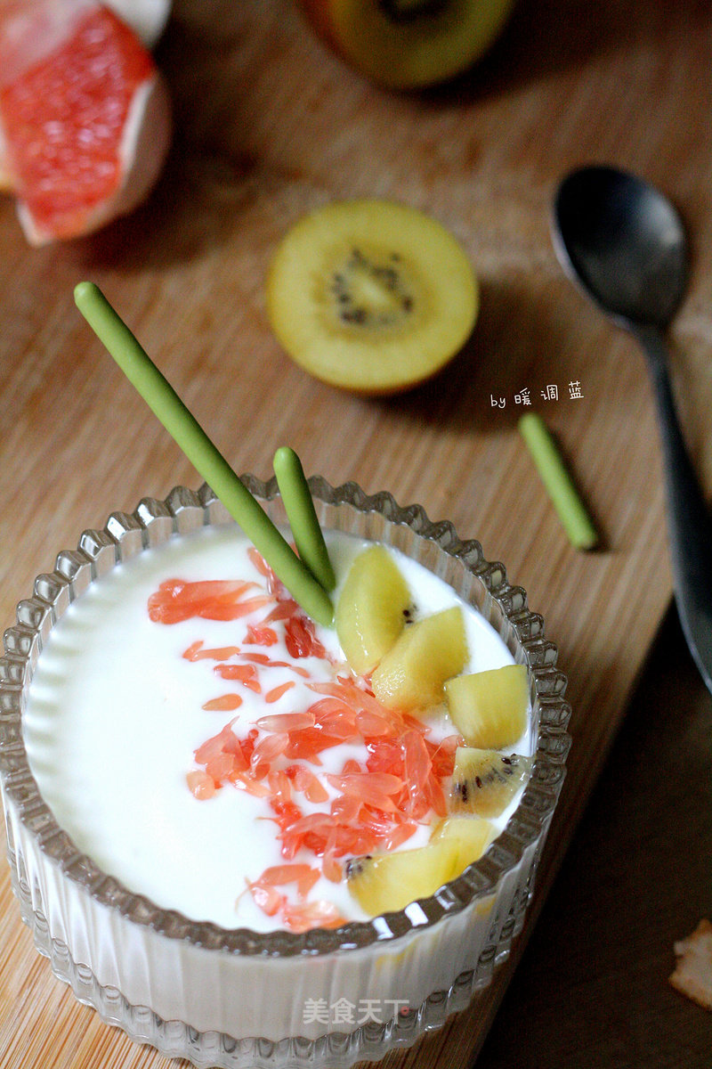 Homemade Fresh Fruit Yogurt Cups recipe