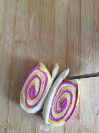 Three Color Butterfly Steamed Buns recipe