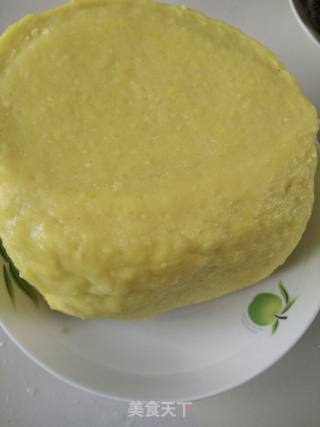 Boiled Yellow Rice Cake recipe