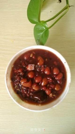 A Bowl of Health Porridge Every Day-chinese Wolfberry, Red Beans, Peanuts, Oats and Red Dates Porridge recipe