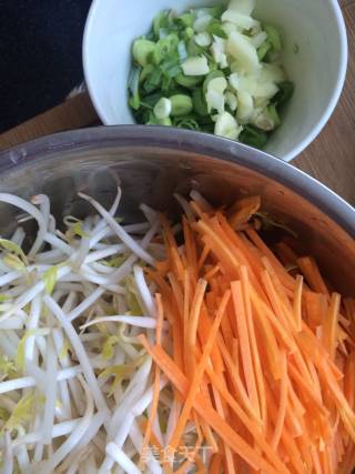 Fried Noodles with Shredded Pork and Cumin recipe