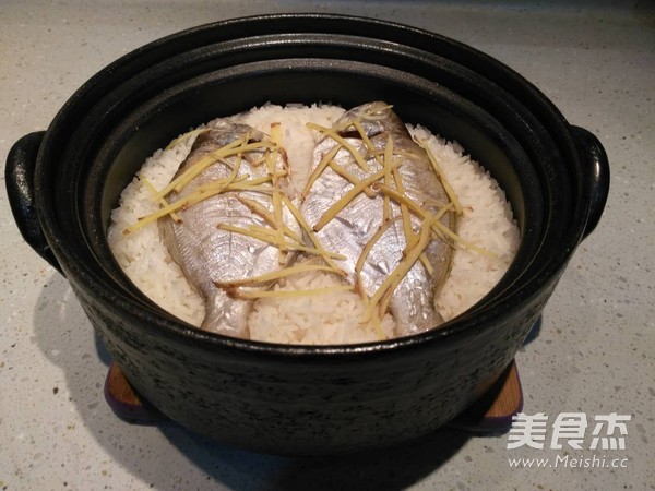 Pistachio Sister Salted Fish Peptide Rice Claypot Rice recipe