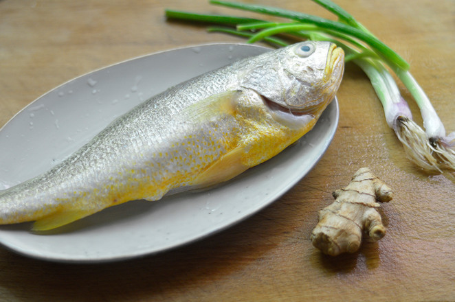 Steamed Yellow Croaker recipe