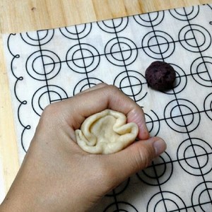 Su-style Moon Cake Red Bean Cake recipe