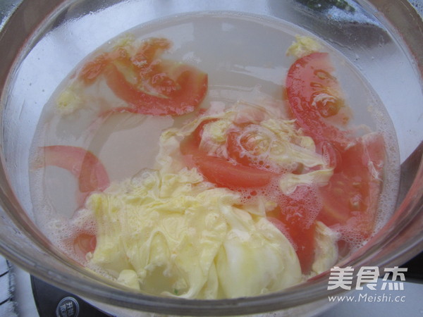 Tomato Egg Noodle Soup recipe