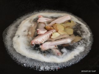 Marinated Duck Wings and Lotus Root recipe