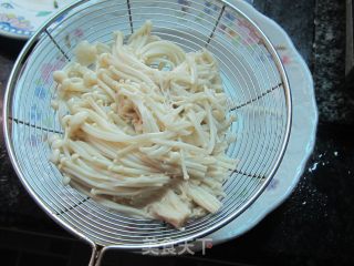 Enoki Mushrooms in Oyster Sauce recipe