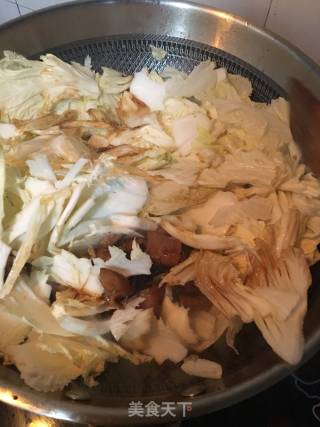 Stewed Large Intestine with Cabbage recipe