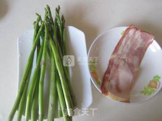 Bacon and Asparagus Rolls recipe