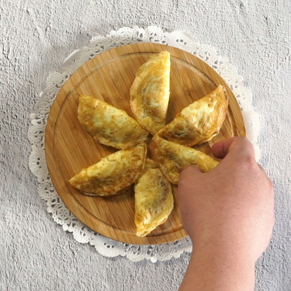 Fried Egg Dumplings recipe