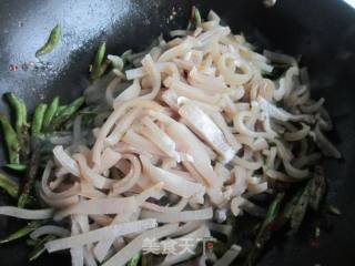 Stir-fried Pork Skin with String Beans recipe