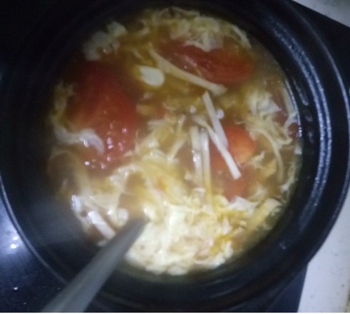 Tomato and King Pleurotus Egg Soup recipe