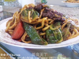 Xinjiang Beef Fried Noodles recipe