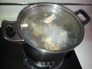 Robe Octopus Pork Bone Soup recipe