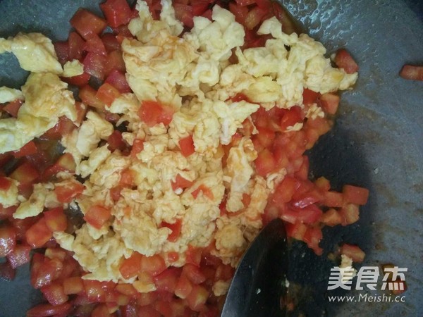 Scrambled Eggs with Tomatoes recipe