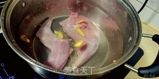 Rabbit Legs with Ginger Sauce recipe