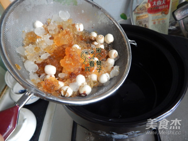 Lotus Seed Peach Gum recipe