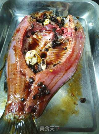 #aca Baking Star Competition# [roasted Fish with Bean Drum and Garlic] Electric Oven Home Edition recipe