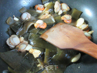 Fried Kelp with Scallop Meat recipe