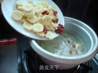 Banana Lily Tremella Soup recipe