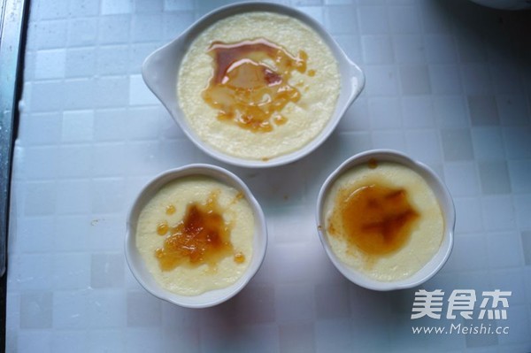 Caramel Milk Stewed Egg recipe