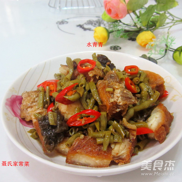 Stir-fried Cured Fish with Capers recipe