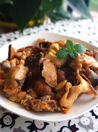 Stir-fried Chicken with Mushrooms