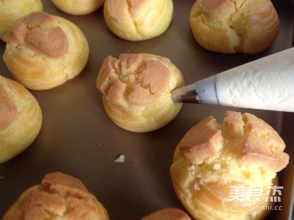Meringue Puffs recipe