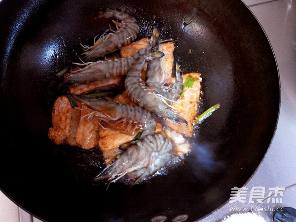 Mushroom Stewed Seafood recipe