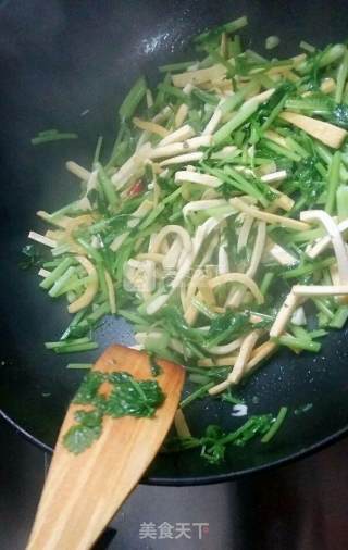 Celery Stir-fried Tofu recipe