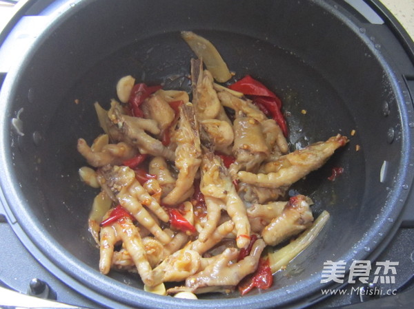 Kimchi Chicken Feet recipe