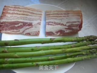 Pan-fried Bacon and Asparagus Rolls recipe