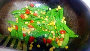 Three Color Snow Peas recipe