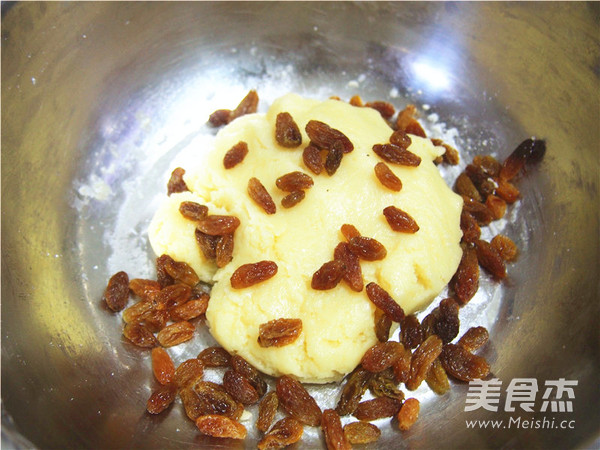 Cashew Grape Ball recipe