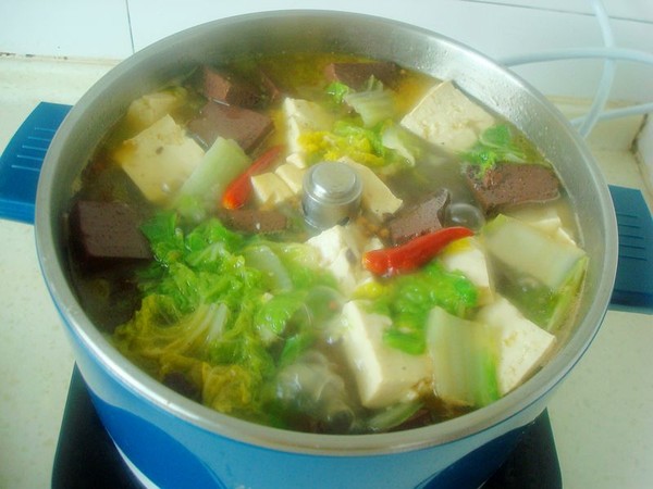 Cabbage Tofu Stewed Blood Clots recipe