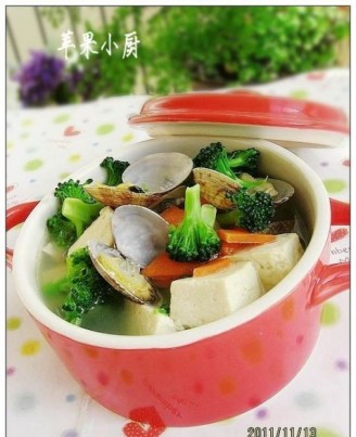 Tofu Soup with Clams and Broccoli recipe