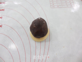 Classic Cantonese Bean Paste Mooncake recipe