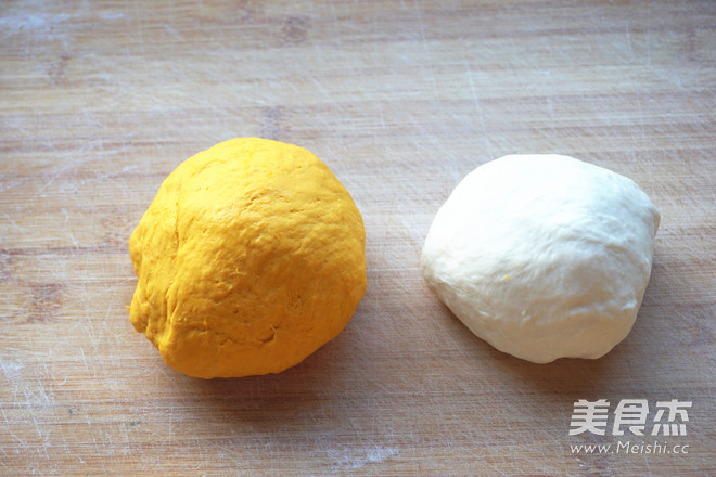 There are More Than Goldfish Steamed Dumplings recipe