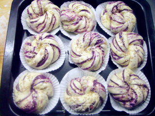 Purple Sweet Potato Bread Roll recipe