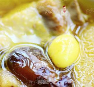 Nutritious and Delicious Match------------ Steamed Chicken with Ginkgo and Bamboo Fungus recipe