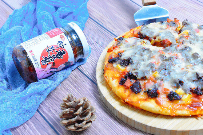 Pizza with Shiitake Sauce recipe